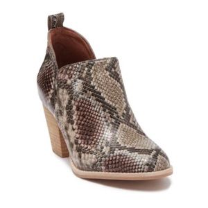 Jeffrey Campbell Taupe Shark Snake Leather Ankle Bootie Size 8
